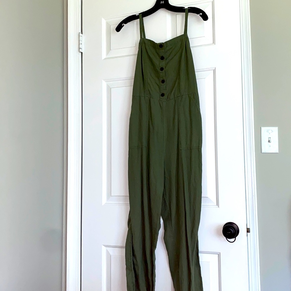 Old navy olive linen jumper